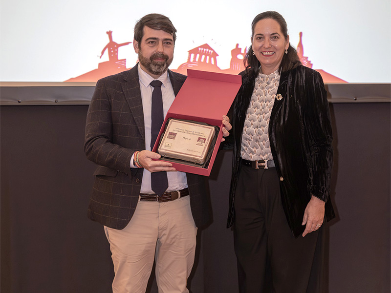 Reconocimiento a Hoyo 16 en los PREMIOS Gastronómicos "Fogones de Sevilla" de la Asociación de Gourmets