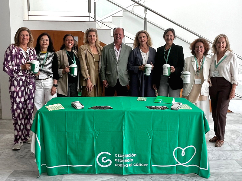 Jornada de colaboración en el día de la cuestación de la AECC