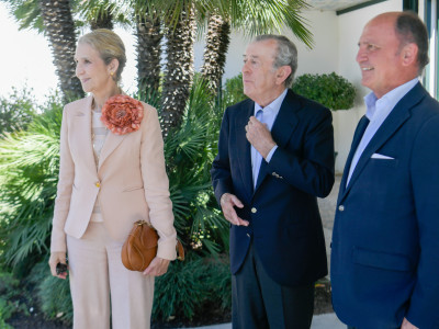 S.A.R la Infanta Elena, D. Javier Benjumea y D. Rodrigo Molina