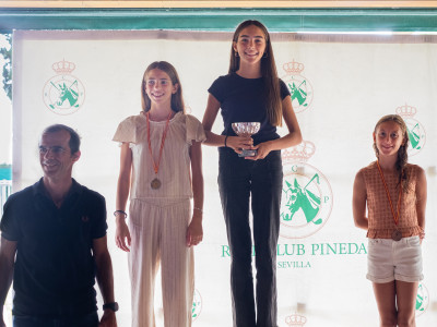 Pódium Infantil femenino